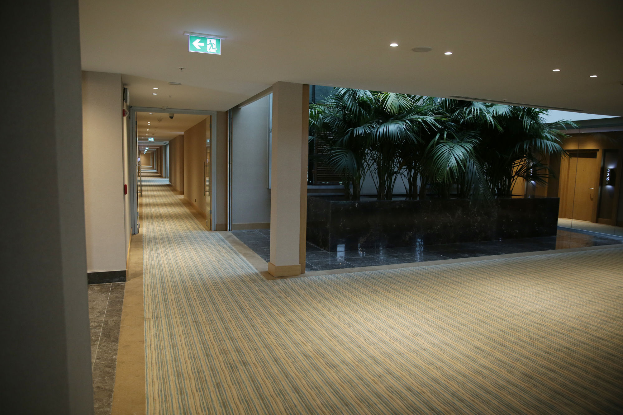 Otel The 4*